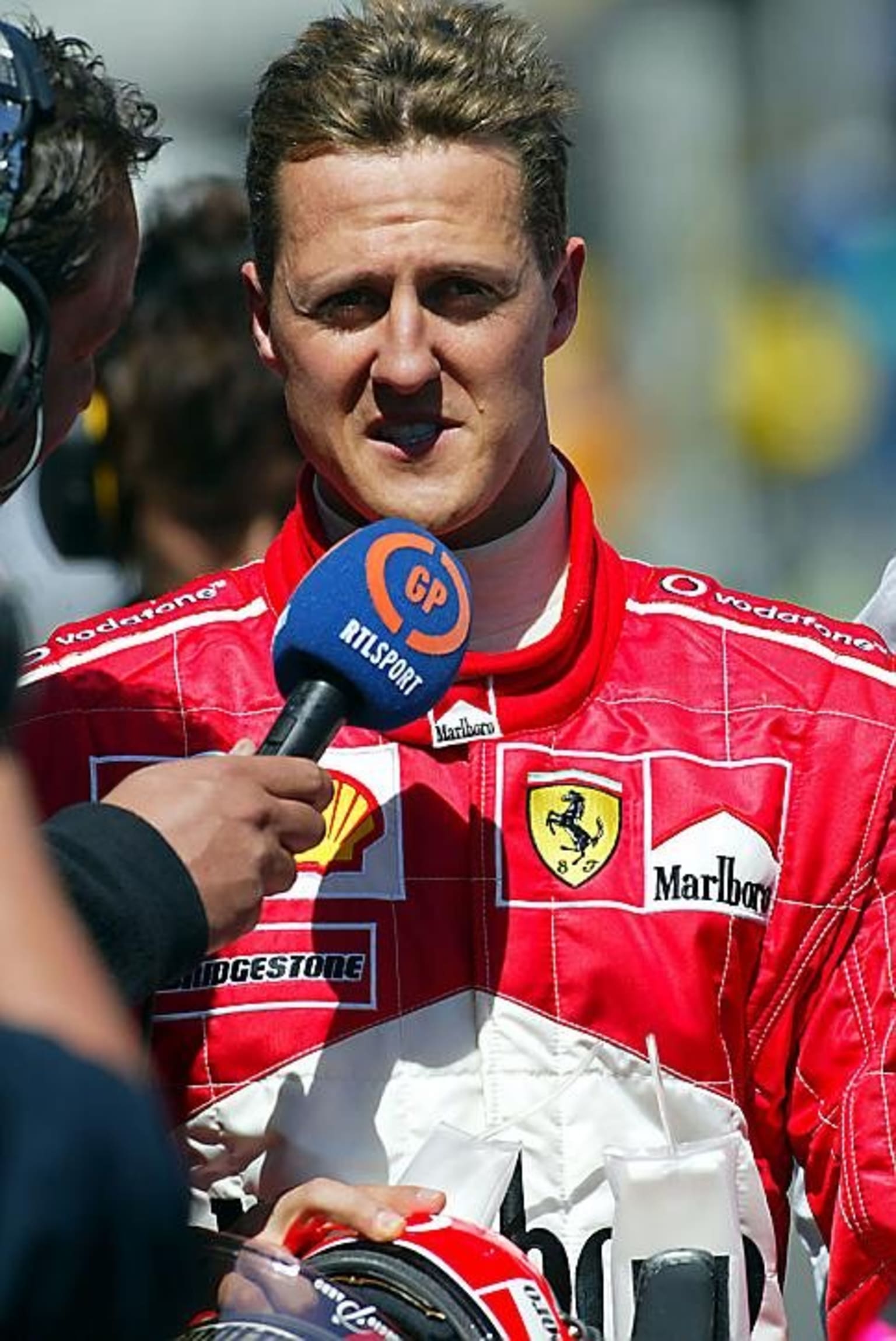 Fans mark Schumacher birthday with hospital vigil