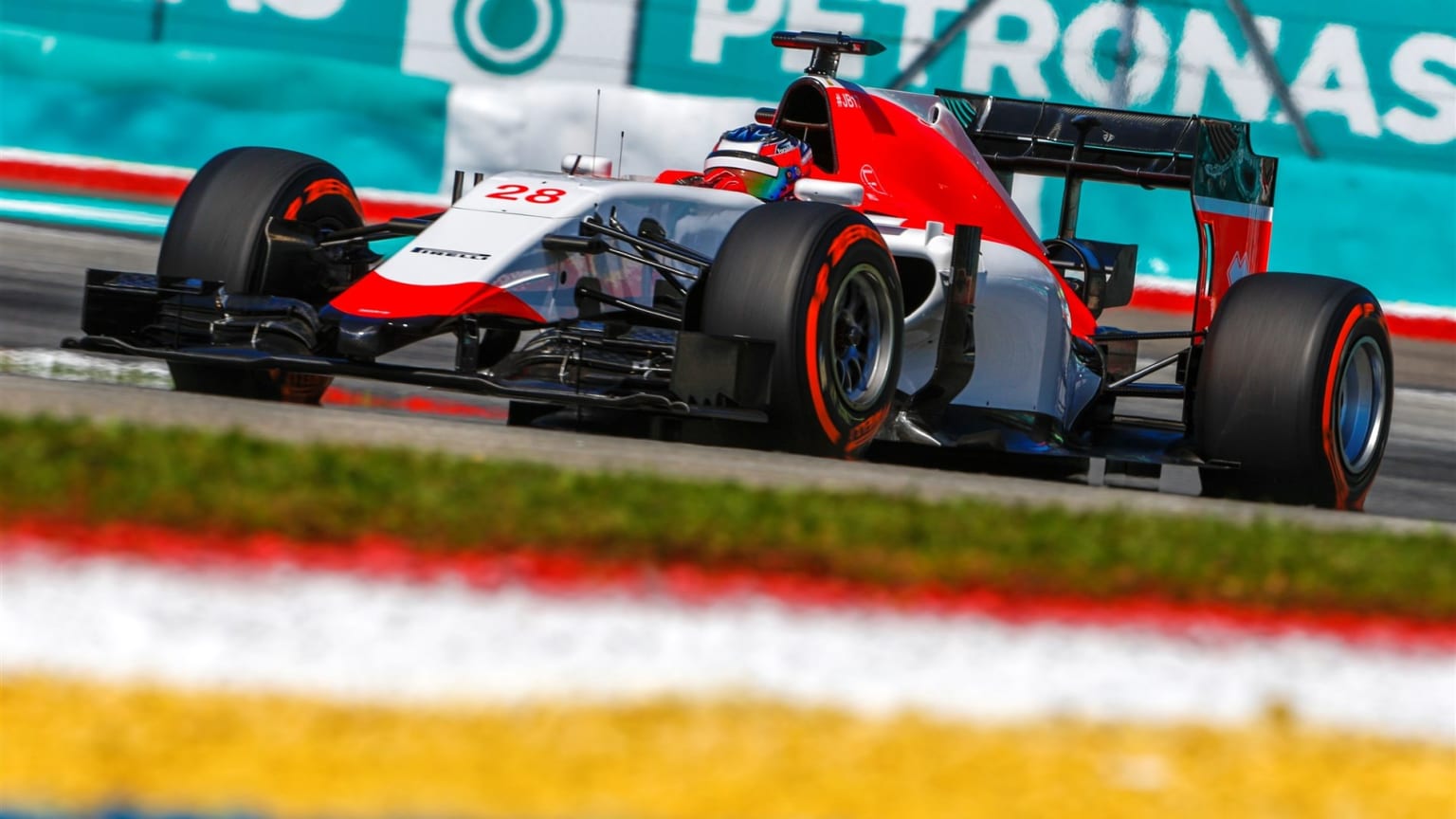 Marussia drivers granted permission to start in Malaysia