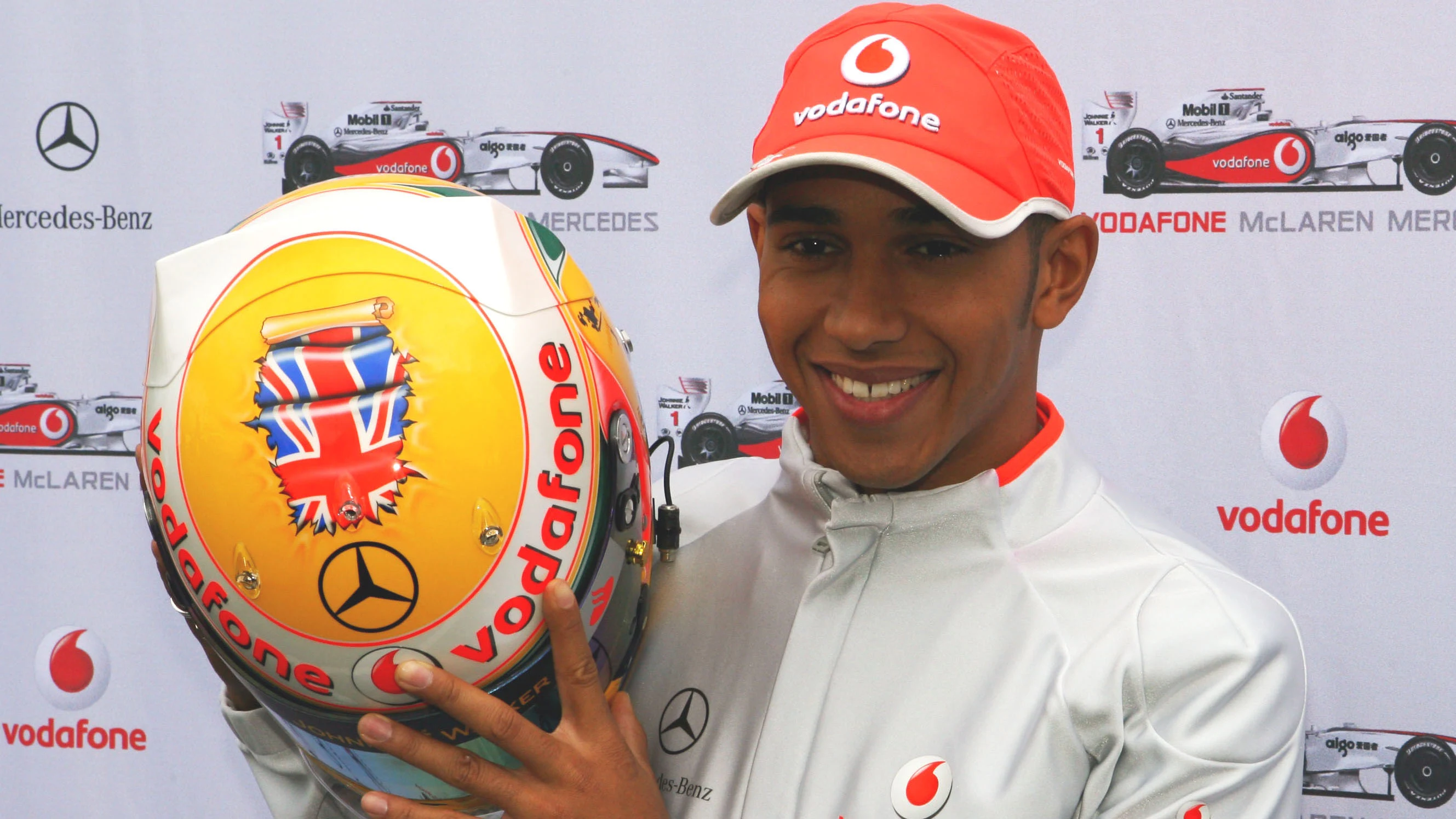 Lewis Hamilton (GBR) McLaren with his special liveried helmet.\rFormula One World Championship, Rd