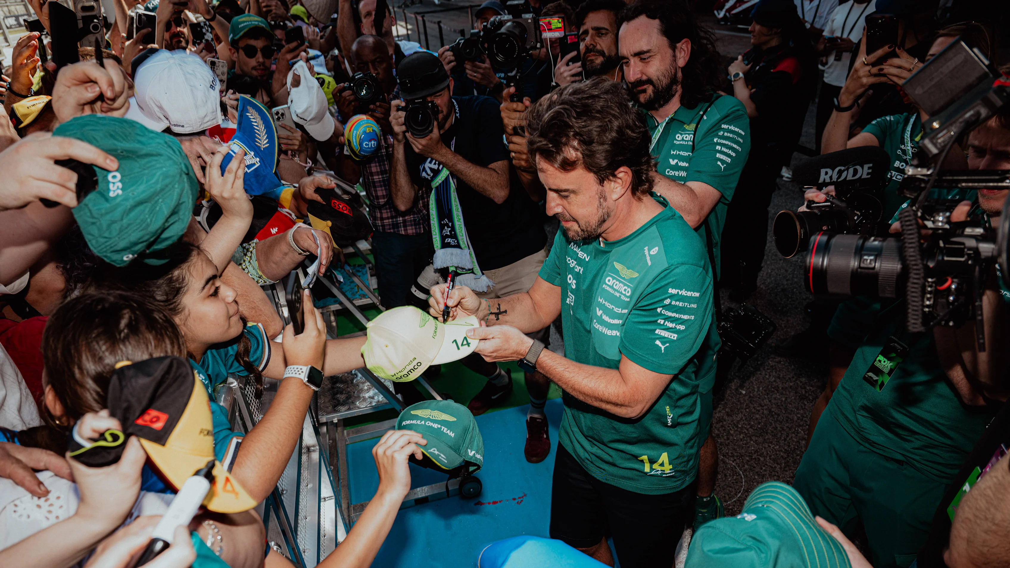 BARCELONA, SPAIN - JUNE 11: (EDITORS NOTE: Image has been digitally enhanced.) Fernando Alonso of