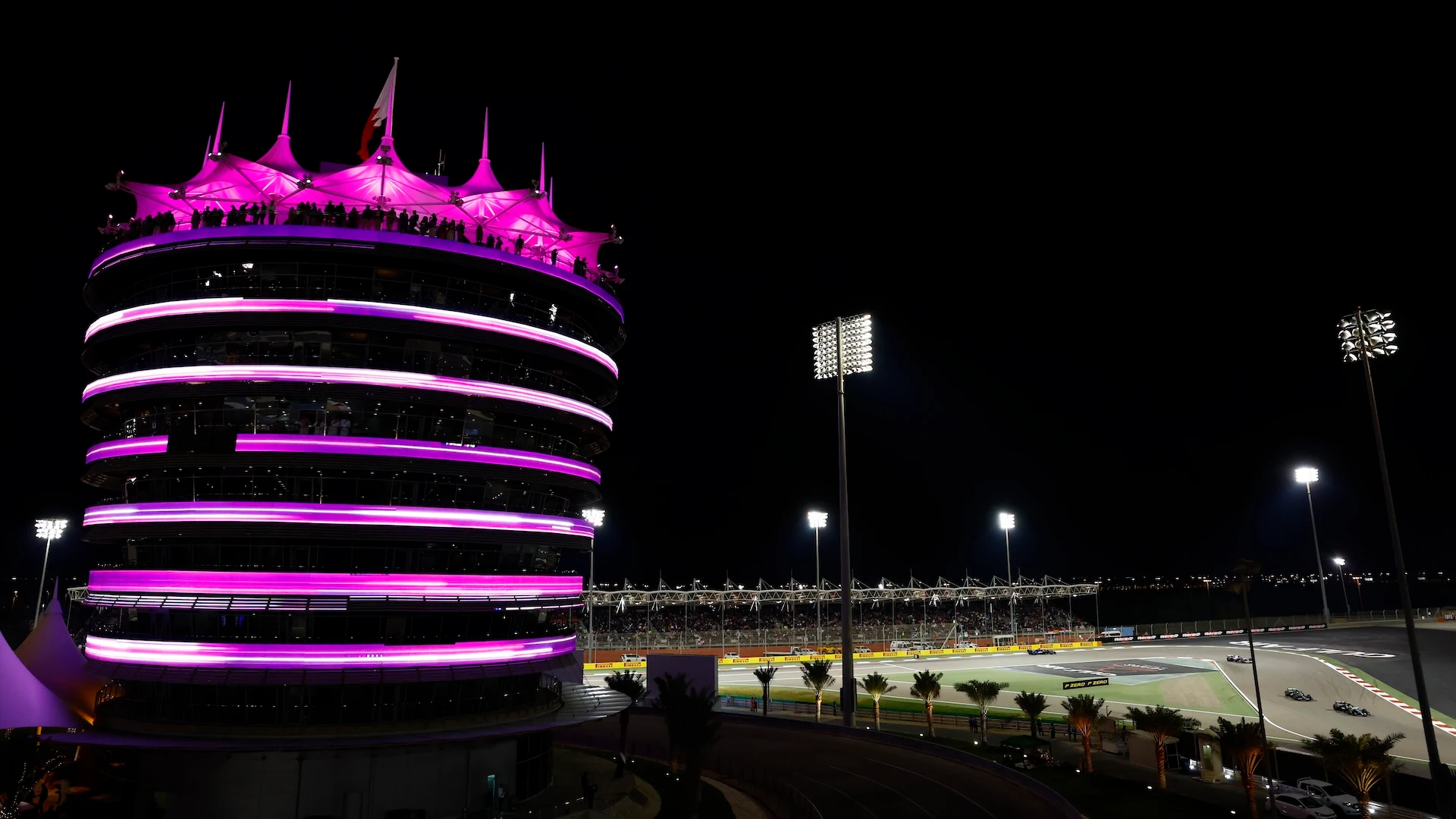BAHRAIN INTERNATIONAL CIRCUIT, BAHRAIN - MARCH 02: Sir Lewis Hamilton, Mercedes F1 W15, leads