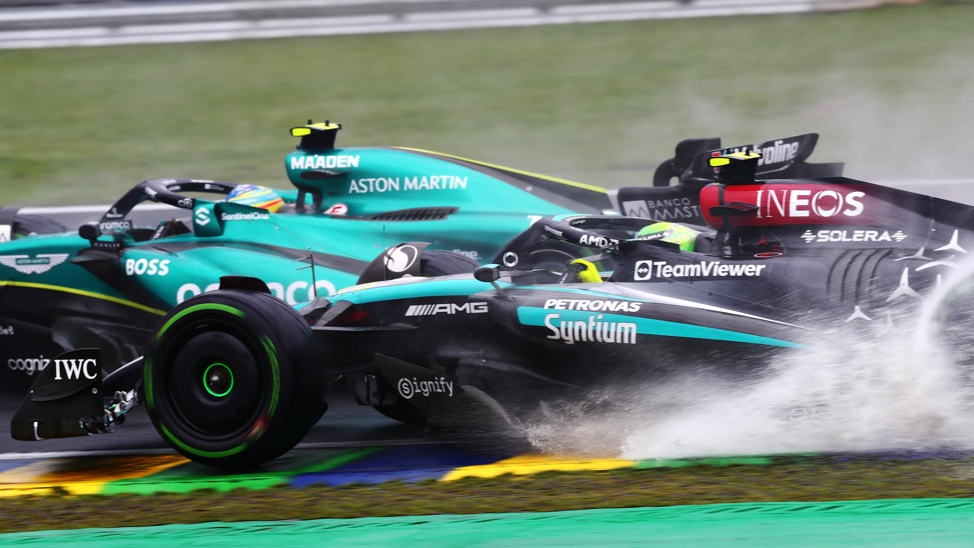 SAO PAULO, BRAZIL - NOVEMBER 03: Fernando Alonso of Spain driving the (14) Aston Martin AMR24