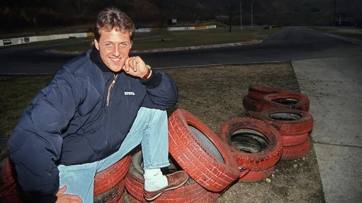 Michael’s style was laid back and relaxed in his early days. Swipe to see more images