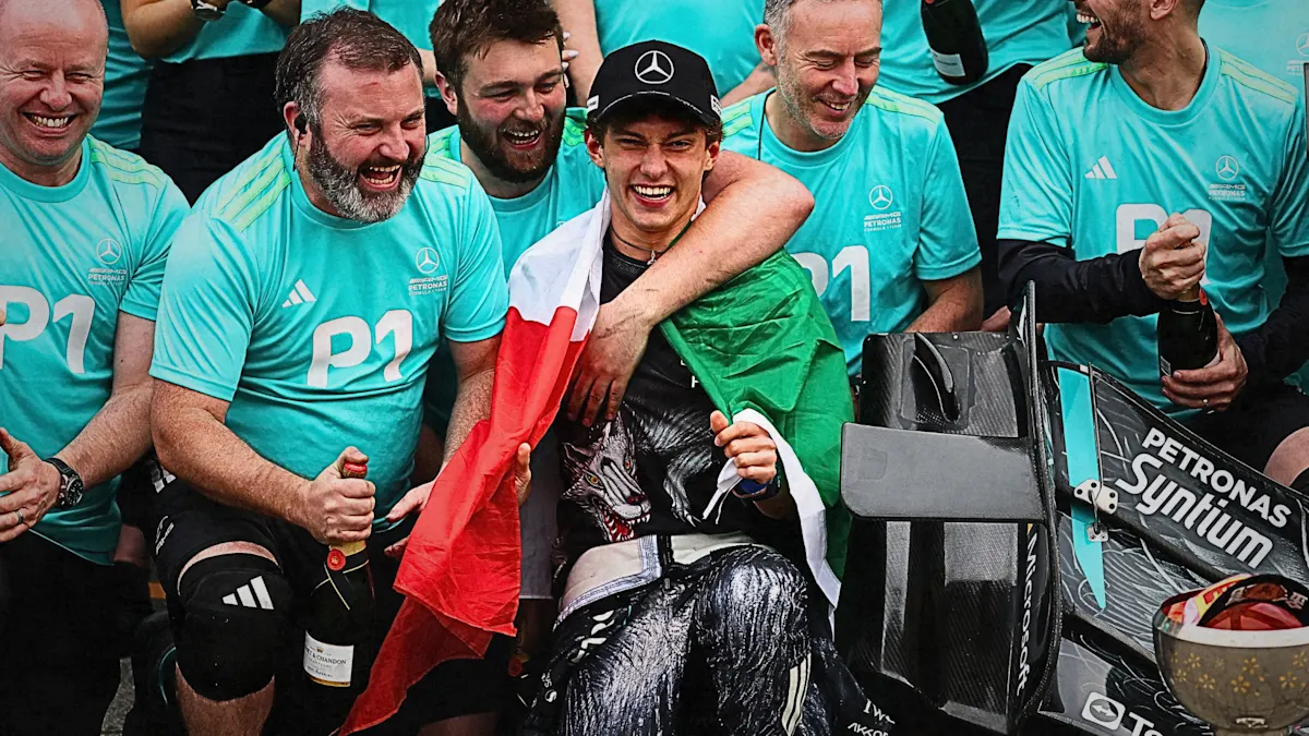 What if Mercedes had kept their 2025 car?