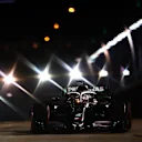 SINGAPORE, SINGAPORE - SEPTEMBER 21: Lewis Hamilton of Great Britain driving the (44) Mercedes AMG Petronas F1 Team Mercedes W10 on track during qualifying for the F1 Grand Prix of Singapore at Marina Bay Street Circuit on September 21, 2019 in Singapore. (Photo by Lars Baron/Getty Images)