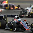 Fernando Alonso (ESP) McLaren MP4-30 at Formula One World Championship, Rd4, Bahrain Grand Prix Race, Bahrain International Circuit, Sakhir, Bahrain, Sunday 19  April 2015. © Sutton Motorsport Images