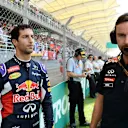 Daniel Ricciardo (AUS) Red Bull Racing and Simon Rennie (GBR) Red Bull Racing Race Engineer on the grid at Formula One World Championship, Rd2, Malaysian Grand Prix, Race, Sepang, Malaysia, Sunday 29 March 2015. © Sutton Motorsport Images