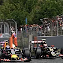 Daniel Ricciardo (AUS) Red Bull Racing RB11 and Pastor Maldonado (VEN) Lotus E23 Hybrid at the start of the race at Formula One World Championship, Rd5, Spanish Grand Prix Race, Barcelona, Spain, Sunday 10 May 2015. © Sutton Motorsport Images