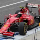 Kimi Raikkonen (FIN) Ferrari SF15-T with broken front wing at Formula One World Championship, Rd16, United States  Grand Prix, Race, Austin, Texas, USA, Sunday 25 October 2015. © Sutton Motorsport Images