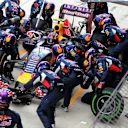 Daniil Kvyat (RUS) Red Bull Racing RB11 pit stop at Formula One World Championship, Rd16, United States  Grand Prix, Race, Austin, Texas, USA, Sunday 25 October 2015. © Sutton Motorsport Images