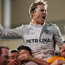 World Champion Nico Rosberg (GER) Mercedes AMG F1 celebrates with the team at Formula One World Championship, Rd21, Abu Dhabi Grand Prix, Race, Yas Marina Circuit, Abu Dhabi, UAE, Sunday 27 November 2016. © Sutton Images