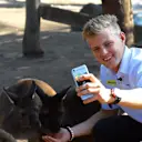 Marcus Ericsson (SWE) Sauber with Kangaroo at Melbourne Zoo at Formula One World Championship, Rd1, Australian Grand Prix, Preparations, Albert Park, Melbourne, Australia, Wednesday 16 March 2016. © Sutton Motorsport Images