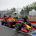Red Bull Racing mechanics with Red Bull Racing RB12 at Formula One World Championship, Rd7, Canadian Grand Prix, Preparations, Montreal, Canada, Thursday 9 June 2016. © Sutton Images