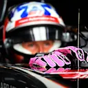 Alpinestars gloves of Romain Grosjean (FRA) Haas VF-17 at Formula One World Championship, Rd17, United States Grand Prix, Practice, Circuit of the Americas, Austin, Texas, USA, Friday 20 October 2017. © Mark Sutton/Sutton Images
