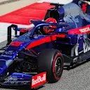 BAHRAIN INTERNATIONAL CIRCUIT, BAHRAIN - MARCH 29: Daniil Kvyat, Toro Rosso STR14 during the Bahrain GP at Bahrain International Circuit on March 29, 2019 in Bahrain International Circuit, Bahrain. (Photo by Steven Tee / LAT Images)