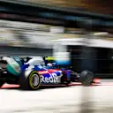 SHANGHAI INTERNATIONAL CIRCUIT, CHINA - APRIL 12: Daniil Kvyat, Toro Rosso STR14 during the Chinese GP at Shanghai International Circuit on April 12, 2019 in Shanghai International Circuit, China. (Photo by Andy Hone / LAT Images)