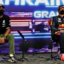 (L to R): Lewis Hamilton (GBR) Mercedes AMG F1 and Max Verstappen (NLD) Red Bull Racing in the post qualifying FIA Press Conference.
27.03.2021. Formula 1 World Championship, Rd 1, Bahrain Grand Prix, Sakhir, Bahrain, Qualifying Day.
- www.xpbimages.com, EMail: requests@xpbimages.com © Copyright: 
FIA Pool Image for Editorial Use Only