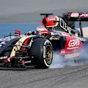 Pastor Maldonado (VEN) Lotus E22 locks up. Formula One Testing, Day Four, Bahrain International Circuit, Sakhir, Bahrain, Saturday, 22 February 2014 © Sutton Images. No reproduction without permission
