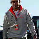 Fernando Alonso (ESP) McLaren with the Red Bulletin. Formula One World Championship, Rd 10, European Grand Prix, Qualifying Day, Nurburgring, Germany, Saturday, 21 July 2007. © Sutton Images