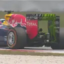 Flo-vis paint on Sebastian Vettel's Red Bull shows the team how the airflow passes over the rear wing. © FOWC Ltd