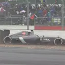 Adrian Sutil's Sauber ends up the gravel trap at Brooklands in the final minutes of Q1. © FOWC Ltd