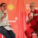 Ian Albiston (GBR) Shell F1 Trackside Manager, right. Formula One World Championship, Rd14, Singapore Grand Prix, Marina Bay Street Circuit, Singapore, Preparations, Thursday 18 September 2014.