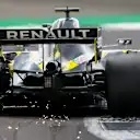 Sparks kick up from Daniel Ricciardo, Renault R.S.20