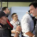 Emerson Fittipaldi, talks to Toto Wolff, Executive Director (Business), Mercedes AMG, in the Mercedes garage during the Brazilian GP at Autódromo José Carlos Pace on November 10, 2018. (Photo by Steve Etherington / LAT Images)