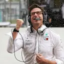 SUZUKA, JAPAN - OCTOBER 06: Toto Wolff, Executive Director (Business), Mercedes AMG, celebrates pole for Lewis Hamilton, Mercedes AMG F1 during the Japanese GP at Suzuka on October 06, 2018 in Suzuka, Japan. (Photo by Steve Etherington / LAT Images)