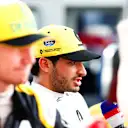 SOCHI AUTODROM, RUSSIAN FEDERATION - SEPTEMBER 29: Nico Hulkenberg, Renault Sport F1 Team, and Carlos Sainz Jr, Renault Sport F1 Team during the Russian GP at Sochi Autodrom on September 29, 2018 in Sochi Autodrom, Russian Federation. (Photo by Sam Bloxham / LAT Images)