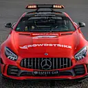 Neues Design für Mercedes-AMG Official FIA F1 Safety Car™ und Medical Car™ / Mercedes-AMG GT R