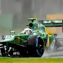 Giedo van der Garde (NDL) Caterham CT03 crashed into the wall. His front wing is trapped beneath the car. Formula One World Championship, Rd1, Australian Grand Prix, Qualifying, Albert Park, Melbourne, Australia, Saturday 16 March 2013. © Sutton Motorsport Images