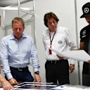 Paddy Lowe, Martin Brundle, John Morrison and Lewis Hamilton study the winning entries. Circuit of the Americas, Austin, Texas, United States of America. 
Friday 23 October 2015.
World Copyright: Alastair Staley/LAT Photographic