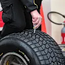 Pirelli engineers check tyre temperature at Pirelli Formula One Wet Test, Day One, Paul Ricard, France, 25 January 2016. © Sutton Motorsport Images