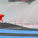 Marshal AKA Rain Man at Pirelli Formula One Wet Test, Day Two, Paul Ricard, France, 26 January 2016. © Sutton Motorsport Images