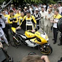 Goodwood Festival of Speed, Goodwood, England, 25-28 June 2015.
Valentino Rossi is presented a new Yamaha GP Bike. © Sutton Motorsport Images