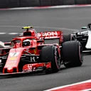 AUTODROMO HERMANOS RODRIGUEZ, MEXICO - OCTOBER 27: Kimi Raikkonen, Ferrari SF71H and Lewis Hamilton, Mercedes AMG F1 W09 EQ Power+ during the Mexican GP at Autodromo Hermanos Rodriguez on October 27, 2018 in Autodromo Hermanos Rodriguez, Mexico. (Photo by Jerry Andre / Sutton Images)