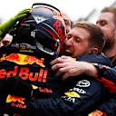 AUTODROMO HERMANOS RODRIGUEZ, MEXICO - OCTOBER 28: Max Verstappen, Red Bull Racing, 1st position, celebrates with his team in Parc Ferme during the Mexican GP at Autodromo Hermanos Rodriguez on October 28, 2018 in Autodromo Hermanos Rodriguez, Mexico. (Photo by Steven Tee / LAT Images)
