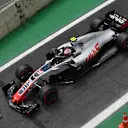 Haas enjoy a more pronounced coke bottle shape than Renault
