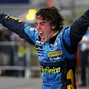 World Champion Fernando Alonso (ESP) Renault celebrates in parc ferme.
Formula One World Championship, Rd17, Brazilian Grand Prix, Race, Interlagos, Brazil,  25 September 2005.
DIGITAL IMAGE
BEST IMAGE © Sutton Motorsport Images