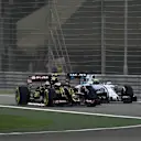 Pastor Maldonado (VEN) Lotus E23 Hybrid and Felipe Massa (BRA) Williams FW37 battle at Formula One World Championship, Rd4, Bahrain Grand Prix Race, Bahrain International Circuit, Sakhir, Bahrain, Sunday 19  April 2015. © Sutton Motorsport Images