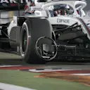RACE: Sirotkin pits after debris trapped in front wing
