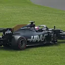 Qualifying: Grosjean spins Haas onto the grass in Q1