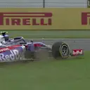 FP2: Albon ploughs the grass at Turn 6