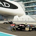 Jolyon Palmer (GBR) Lotus Test and Reserve Driver spins at Formula One World Championship, Rd19, Abu Dhabi Grand Prix, Practice, Yas Marina Circuit, Abu Dhabi, UAE, Friday 27 November 2015. © Sutton Motorsport Images