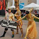 Entertainment at Formula One World Championship, Rd19, Abu Dhabi Grand Prix, Qualifying, Yas Marina Circuit, Abu Dhabi, UAE, Saturday 28 November 2015. © Sutton Motorsport Images