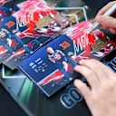 Max Verstappen (NDL) Scuderia Toro Rosso auotgraph cards at Formula One World Championship, Rd19, Abu Dhabi Grand Prix, Qualifying, Yas Marina Circuit, Abu Dhabi, UAE, Saturday 28 November 2015. © Sutton Motorsport Images