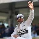 Lewis Hamilton (GBR) Mercedes AMG F1 on the drivers parade at Formula One World Championship, Rd19, Abu Dhabi Grand Prix, Race, Yas Marina Circuit, Abu Dhabi, UAE, Sunday 29 November 2015. © Sutton Motorsport Images