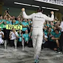 Nico Rosberg (GER) Mercedes AMG F1 celebrates with the team at Formula One World Championship, Rd19, Abu Dhabi Grand Prix, Race, Yas Marina Circuit, Abu Dhabi, UAE, Sunday 29 November 2015. © Sutton Motorsport Images