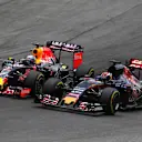 Max Verstappen (NDL) Scuderia Toro Rosso STR10 and Daniel Ricciardo (AUS) Red Bull Racing RB11 battle at Formula One World Championship, Rd8, Austrian Grand Prix, Race, Spielberg, Austria, Sunday 21 June 2015. © Sutton Motorsport Images
